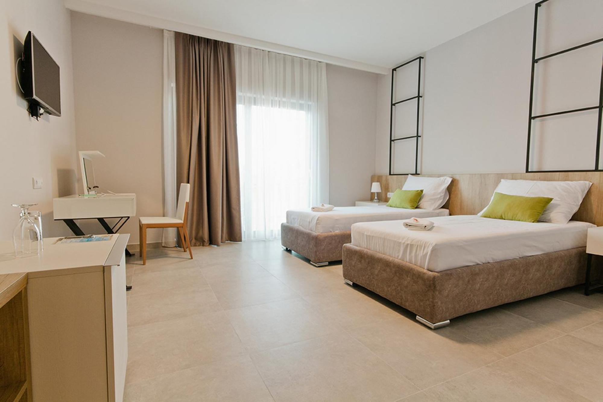 Hotel Hills Ulcinj Bilik gambar